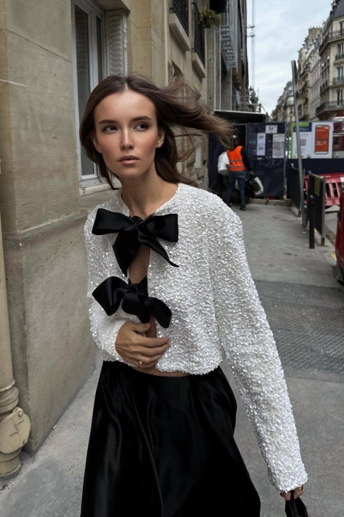 Noria | Modern chic blouse with striking accents